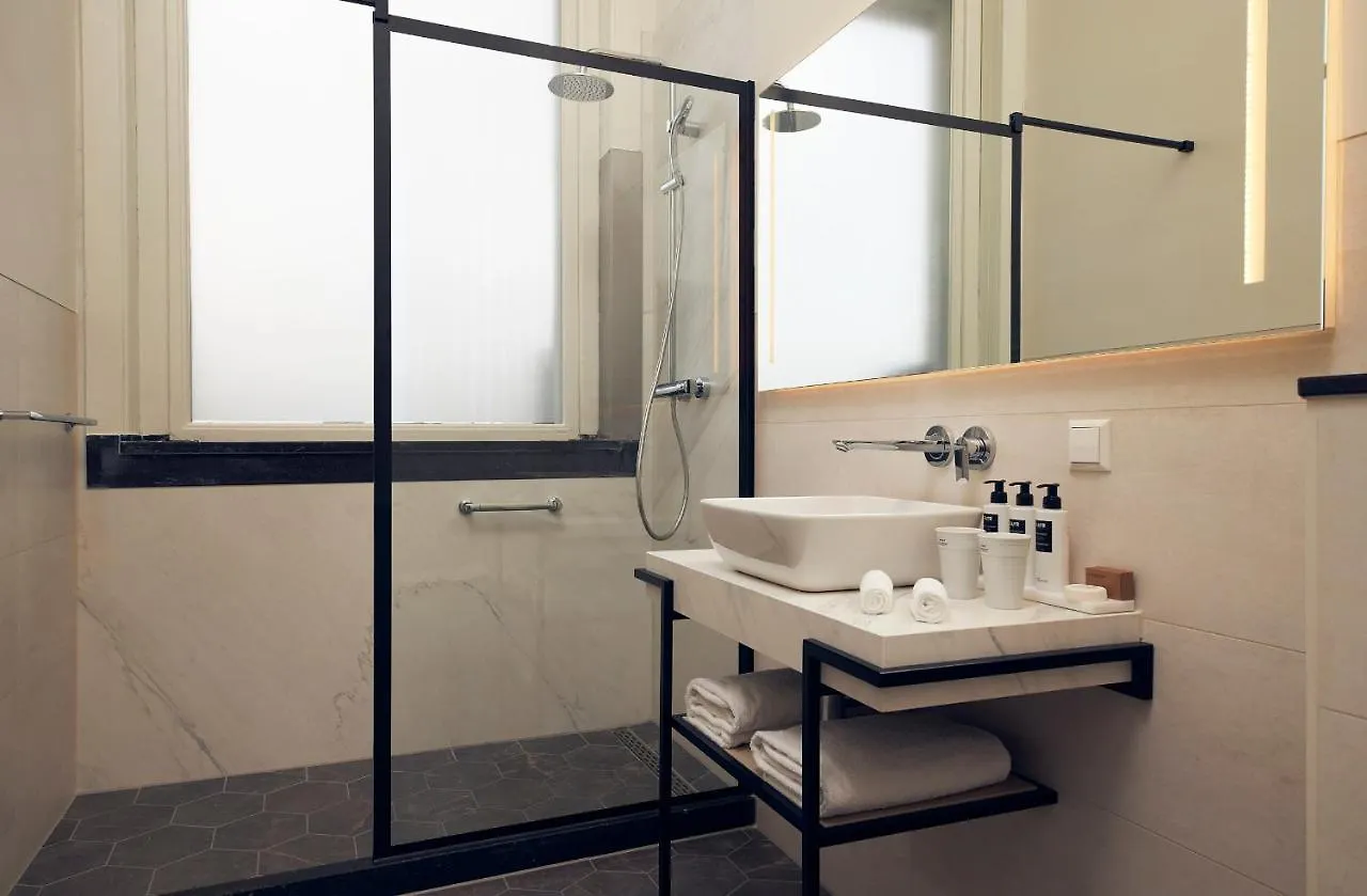 Hotel New York By Westcord Rotterdam 4*,